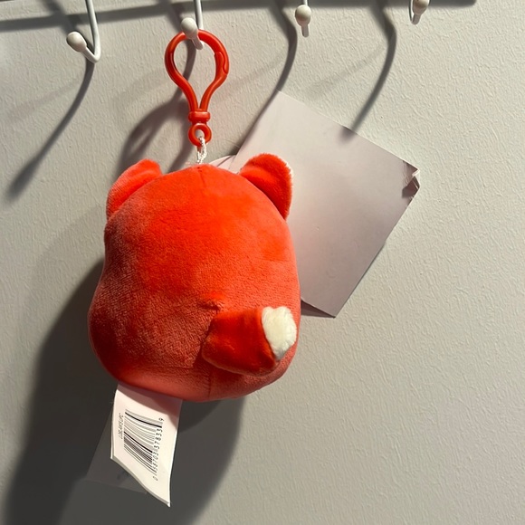 Squishmallows Fifi the Fox Clip 3.5” - Picture 2 of 3